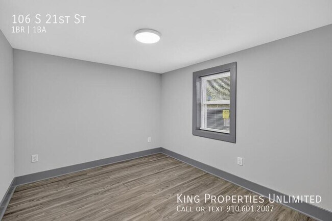Building Photo - 106 S 21st St