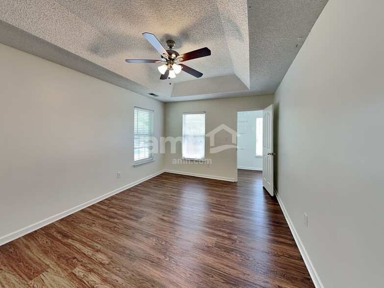 Building Photo - 8027 Trotter Rd
