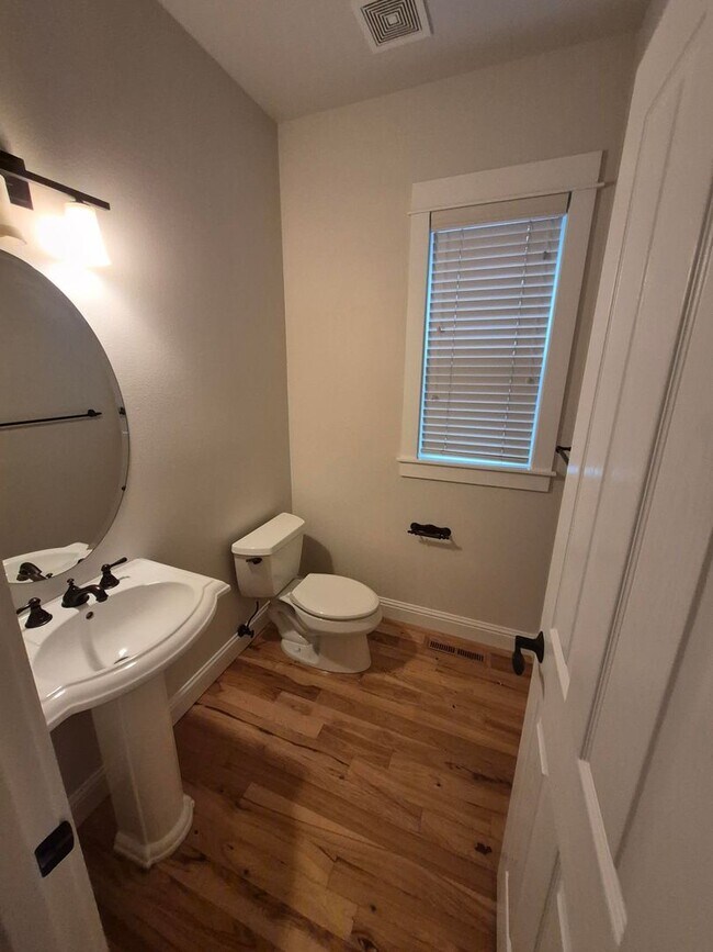 Building Photo - 4 bed 2.5 Bath Northwest Crossing - NWX -Coming Soon