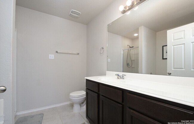 Building Photo - 5727 Ivans Farm
