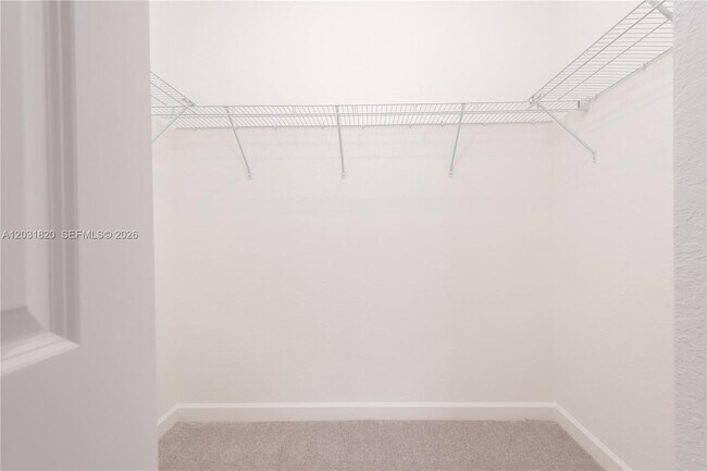 Building Photo - 2636 SE 8 CT