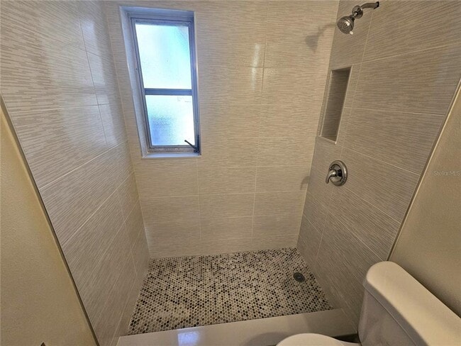 Building Photo - 511 46th Ave N