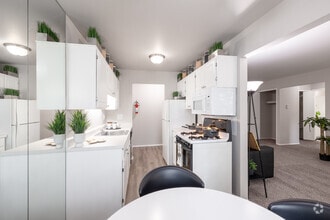 Interior Photo - Club One of Auburn Hills