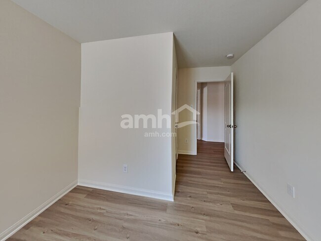 Building Photo - 21115 Baltic Rain Dr