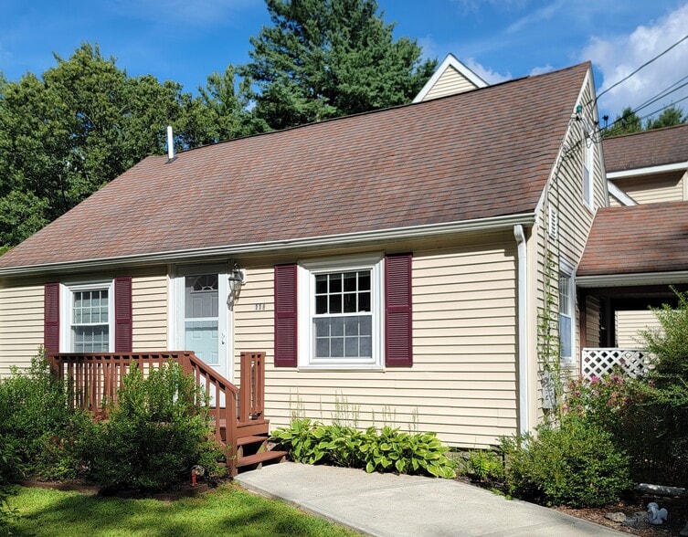 Primary Photo - 11 Eagle Dr