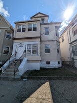 Building Photo - 300 S 19th St