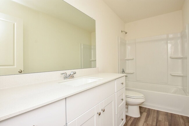 Building Photo - 3603 Admiralty Dr