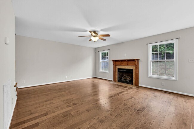 Building Photo - 1109 Ishee Dr