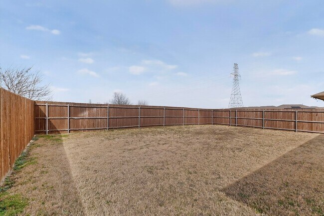 Building Photo - 8425 Wildwest Dr