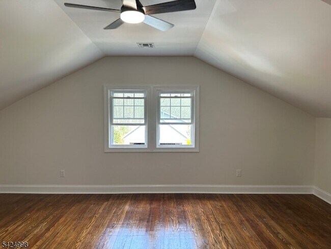 Building Photo - 515 Hamburg Turnpike