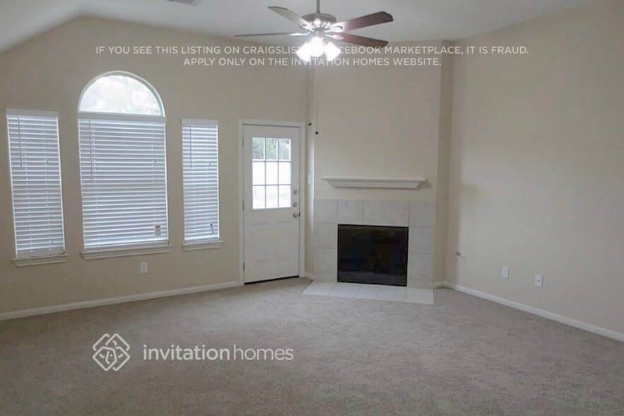 Building Photo - 3914 Liberty Square Trail