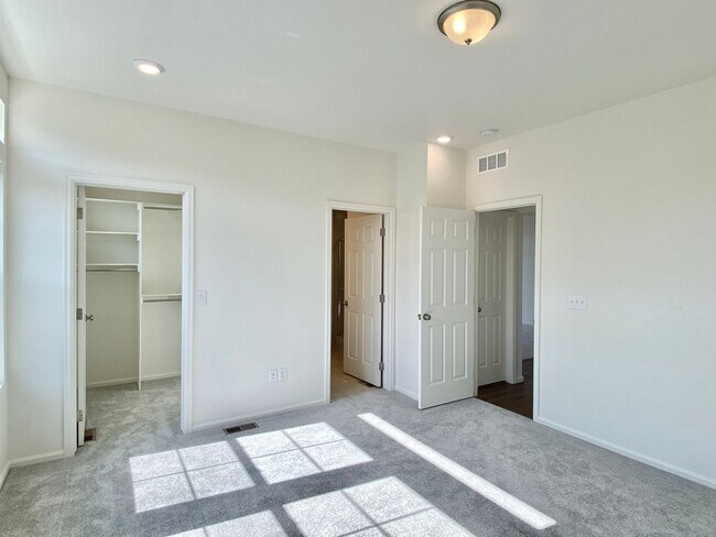 Building Photo - 21805 E 44th Pl