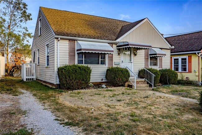 Building Photo - 1130 Ardmore Ave SW