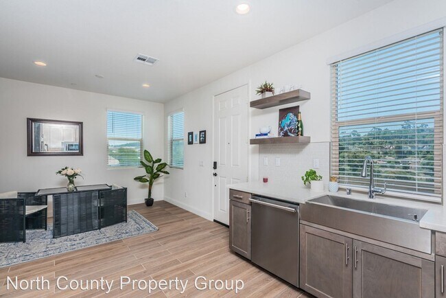 Building Photo - 4 br, 2.5 bath House - 2145 Solara Lane