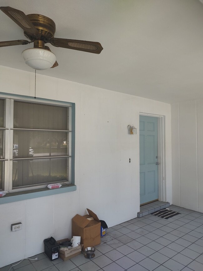 Building Photo - 489 Jewel Ct