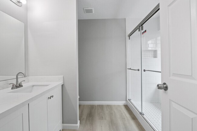 Building Photo - 13631 Wheatbridge Dr