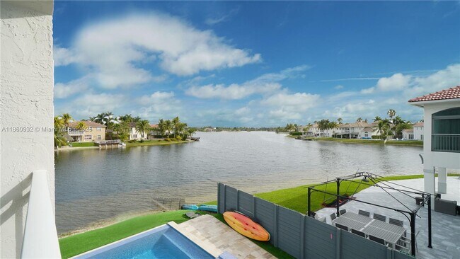Building Photo - 7031 NW 113th Ct