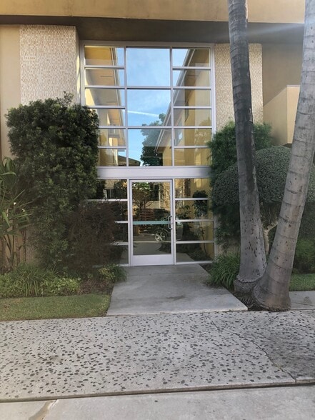 Building Photo - 5430 Corteen Pl