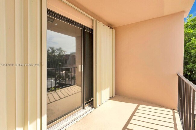 Building Photo - 2605 SW 73rd Way