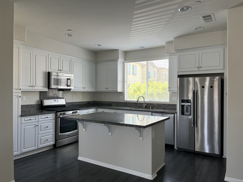 Building Photo - 12432 Constellation St