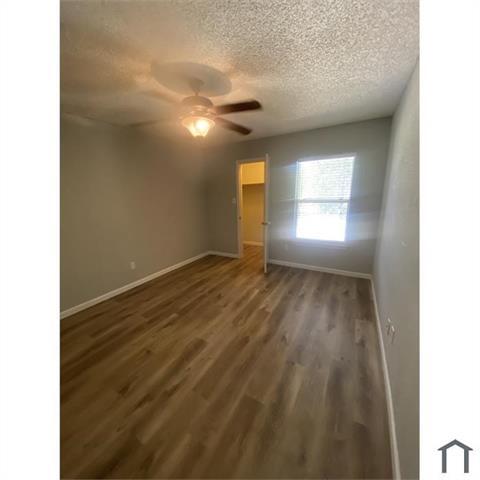 Building Photo - 2001 Barton Springs Dr