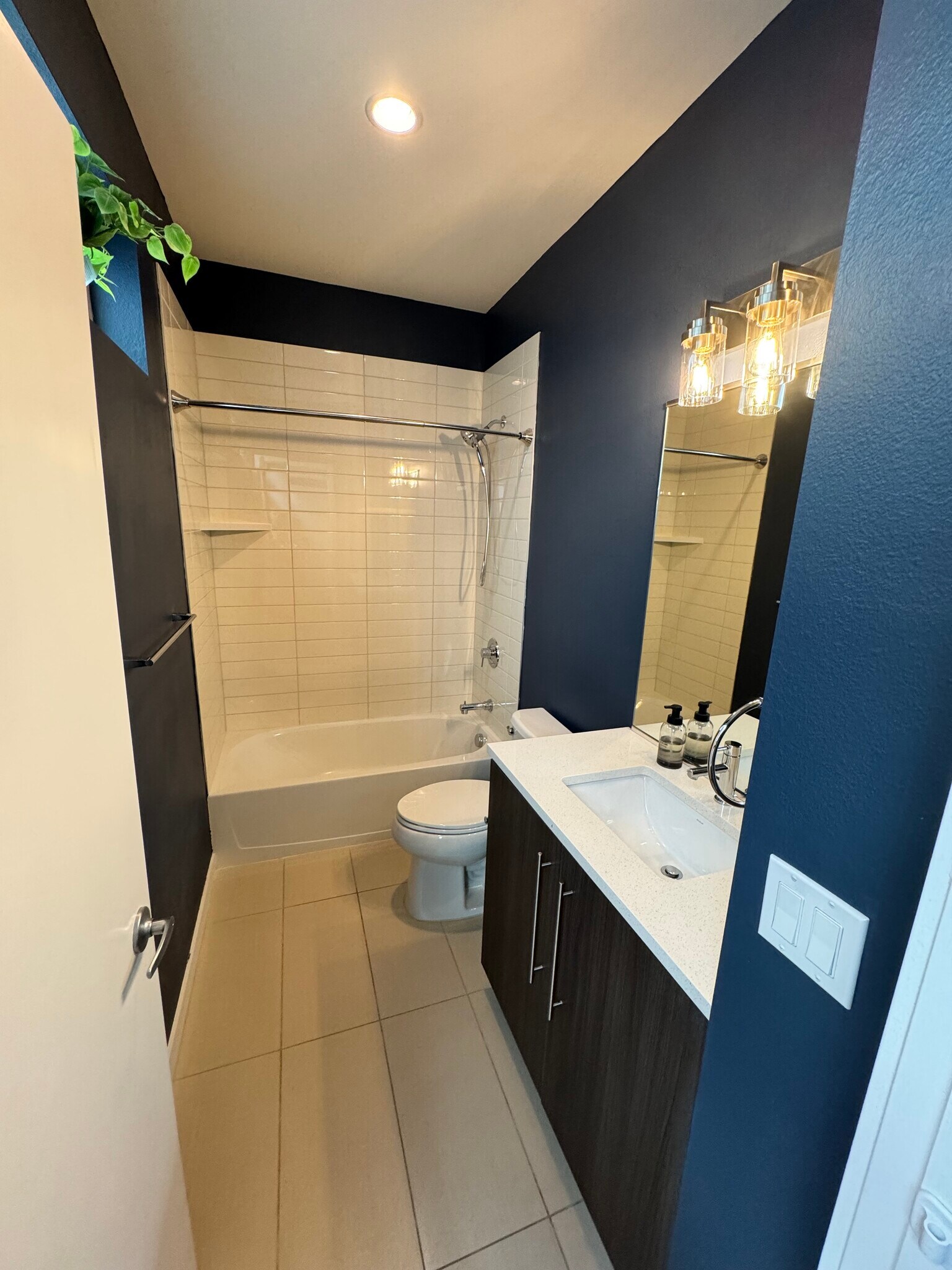 Building Photo - 3632 Navajo St