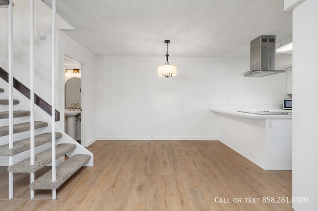 Building Photo - 3911 Camino Lindo