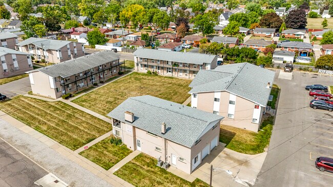 Building Photo - 700 Harrison Blvd