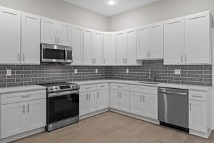 Building Photo - 418 Jefferson Ave