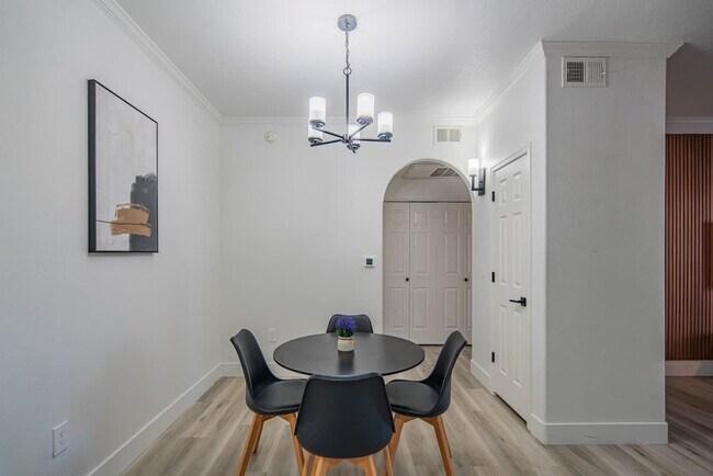 Building Photo - 7455 N 95th Ave