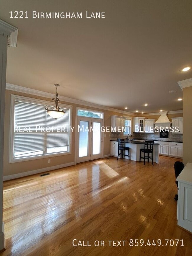 Building Photo - 1221 Birmingham Ln