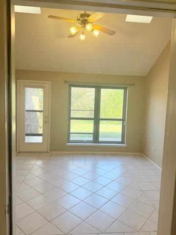 Building Photo - 3701 Dutton Dr