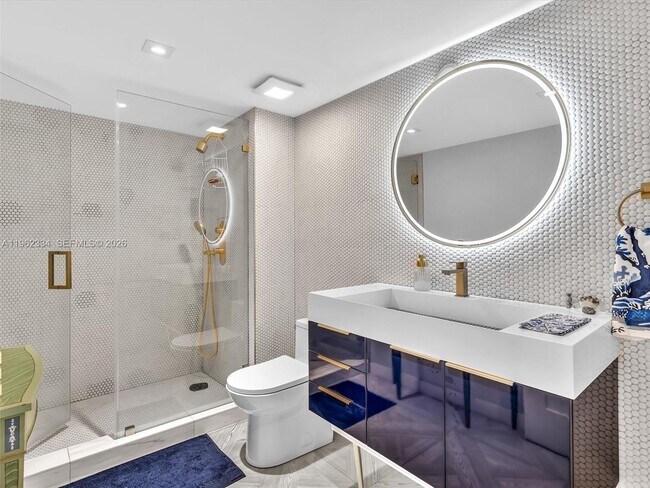 Building Photo - 101 Crandon Blvd