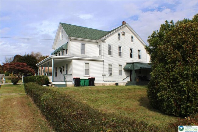 Building Photo - 353 N 6th St