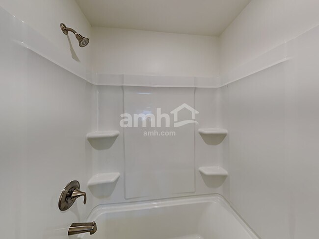 Building Photo - 320 Bourne St