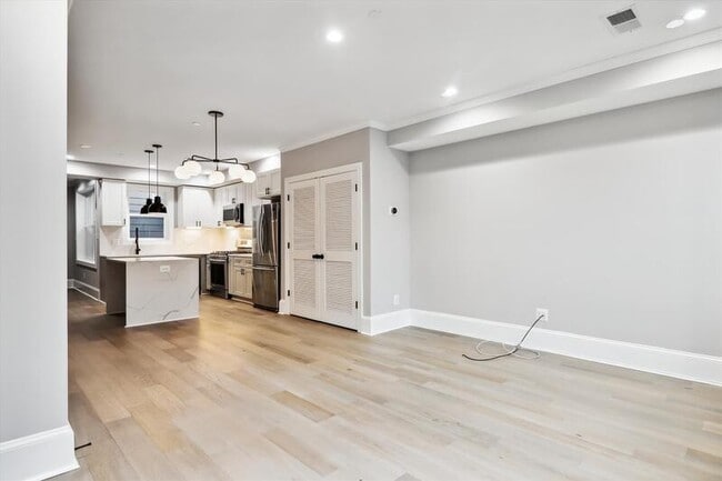 Building Photo - 1541 9th Street Northwest - 2