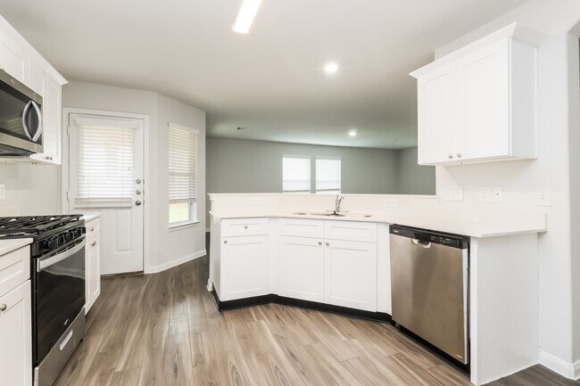 Building Photo - 2422 Gibbs Bend Ct