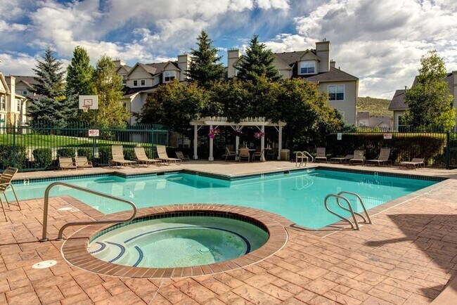 Building Photo - Canyon Creek 2 Bed