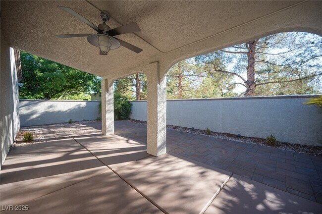 Building Photo - 2547 Citrus Garden Cir
