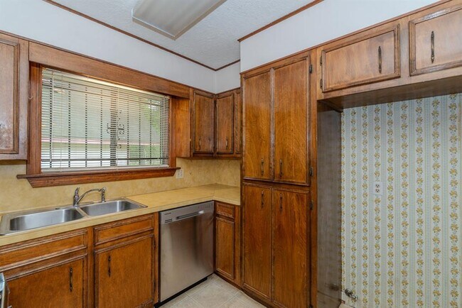 Building Photo - 475 Marceline Blvd