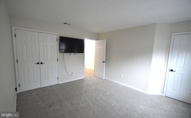 Building Photo - 138 Creekside Ct