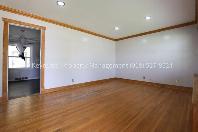 Building Photo - 9344 E 3rd Pl