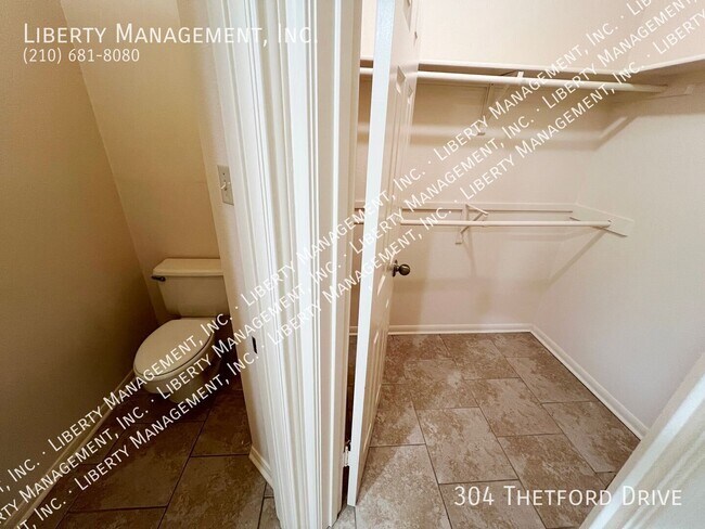 Building Photo - 304 Thetford Dr