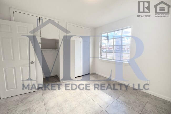 Building Photo - 4Bed/2Bath Home McDowell/32nd St! $199 MOVE-IN SPECIAL! Ready for Immediate Move-In!