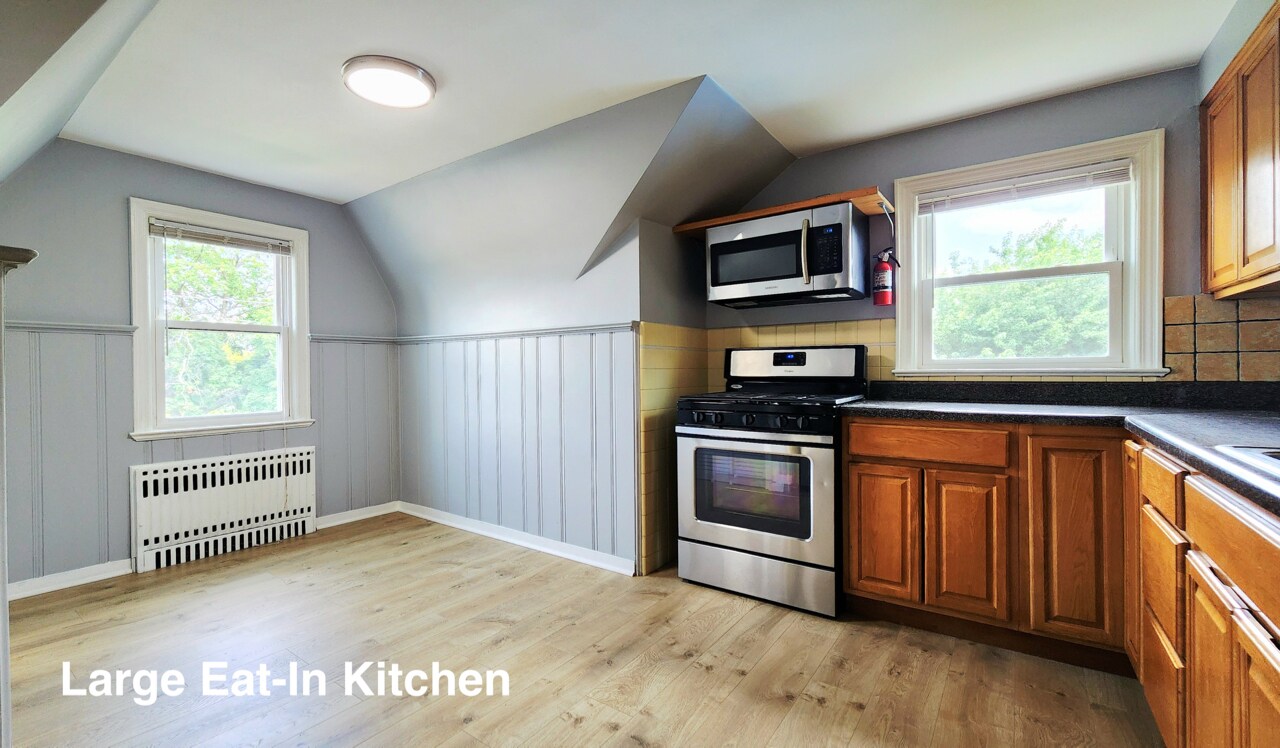 Eat-In Kitchen - 63 Hamilton Ave