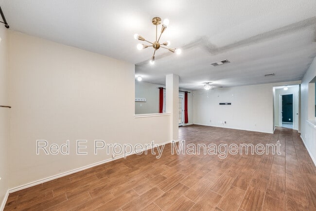 Building Photo - 6858 Celes Meadow Dr