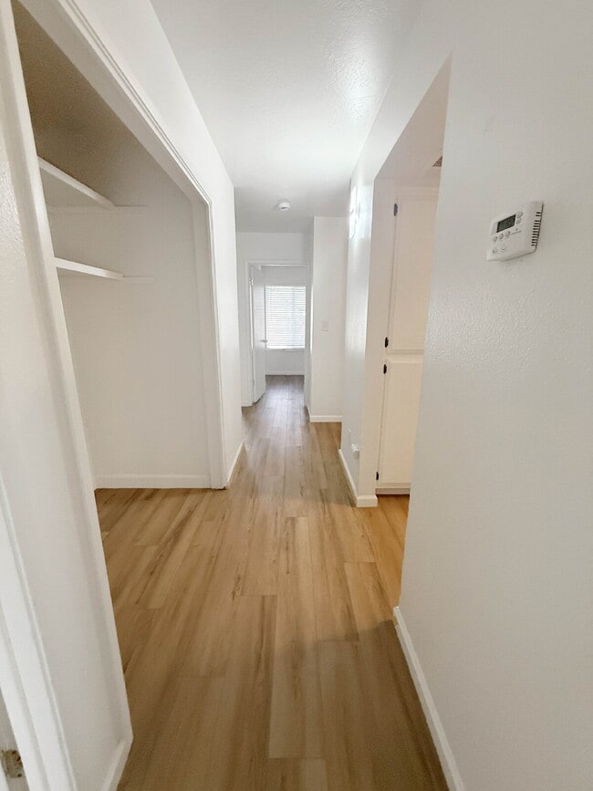 Building Photo - 3251 Mill Springs Dr