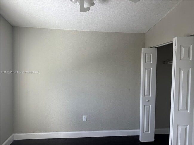 Building Photo - 18716 SW 27th Ct