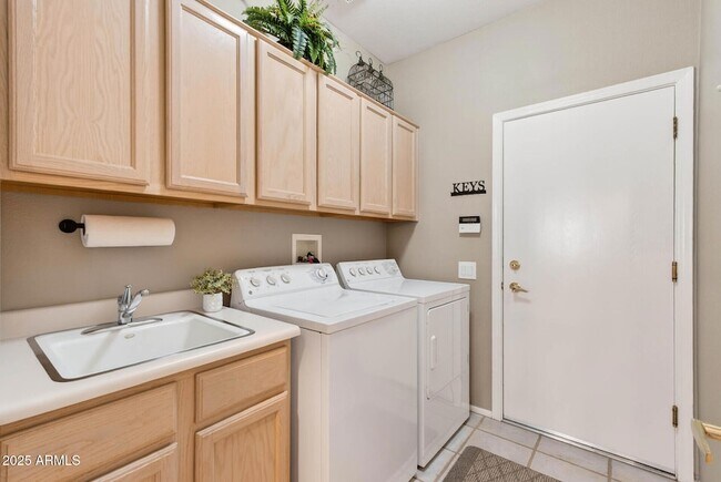 Building Photo - 17703 N Escalante Ln