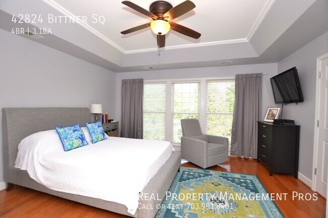 Building Photo - 42824 Bittner Square